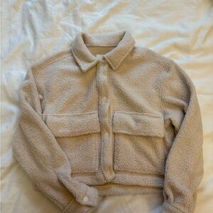 Abercrombie cropped sherpa jacket